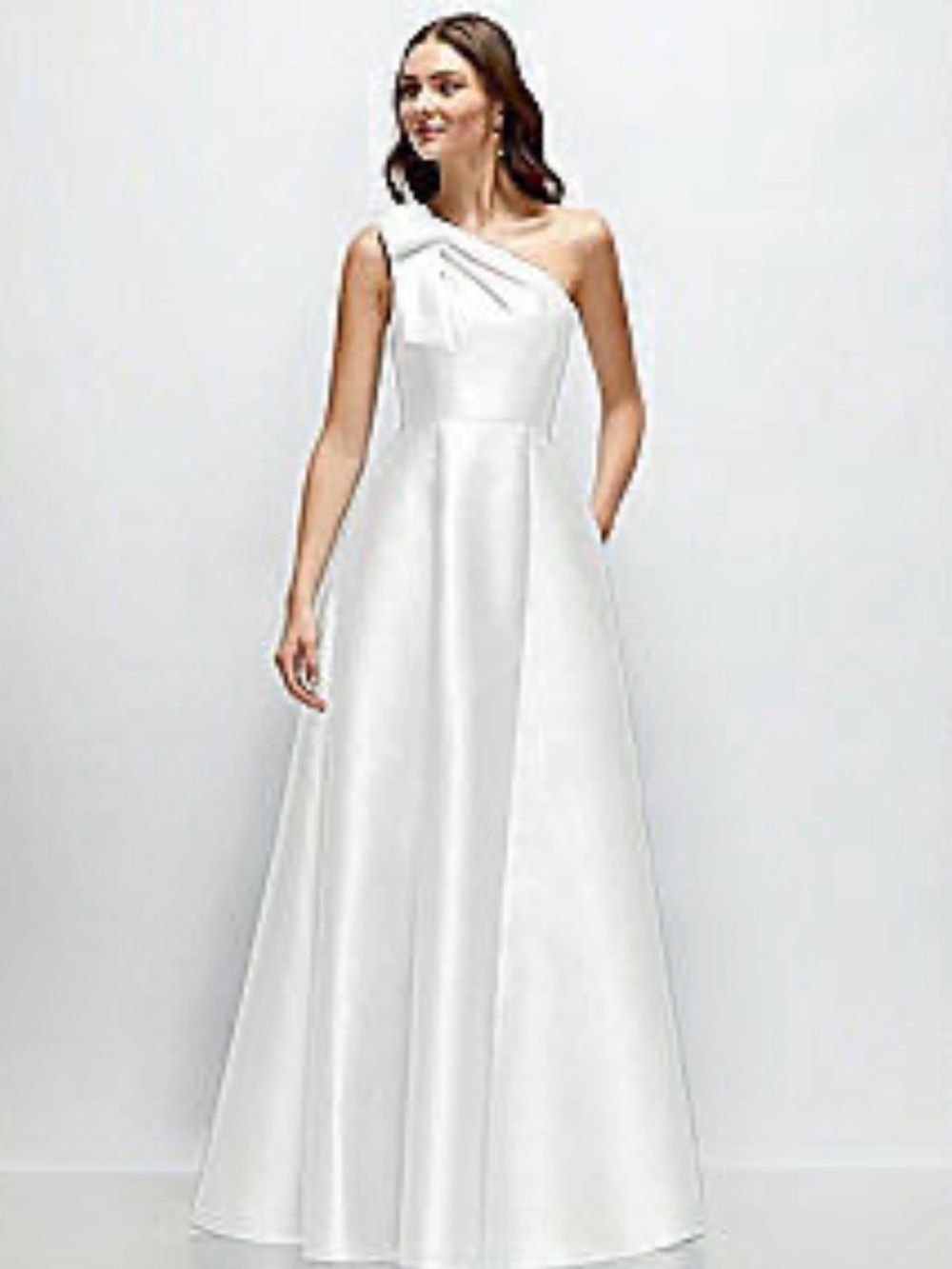 ALFRED SUNG One-Shoulder White A-Line Gown
